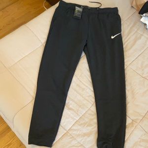 NIKE DRY Standard Fit Training Pants